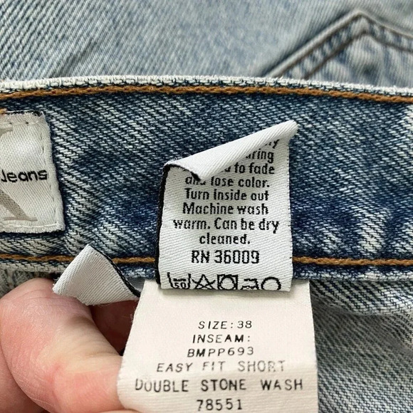 Vintage Calvin Klein Shorts Easy Fit Double Stone Wash Denim Jean Shorts - Picture 4 of 7